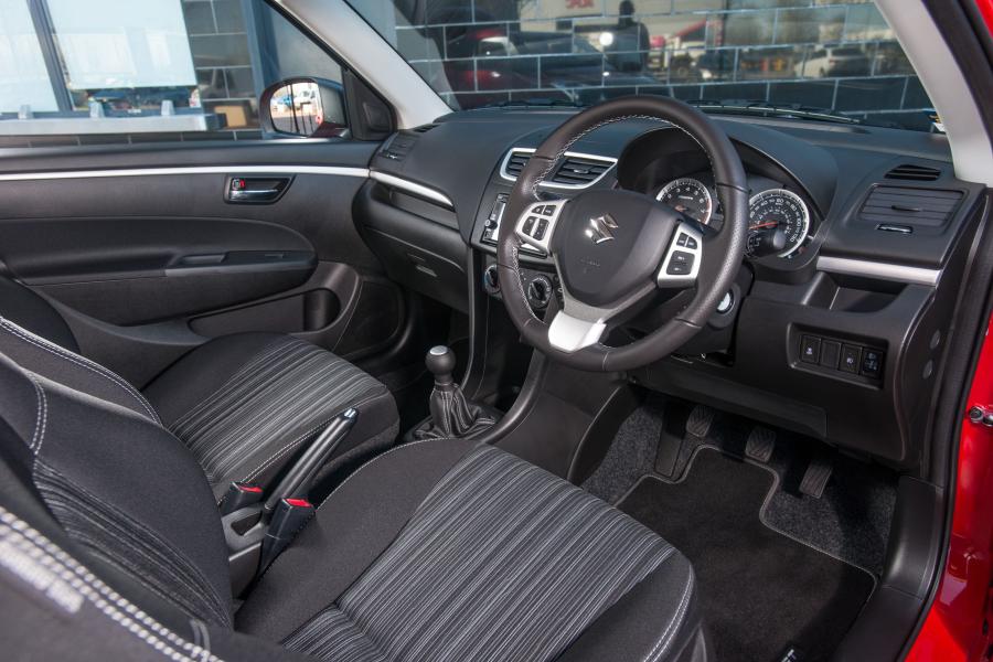  Suzuki Swift SZ-L 3-Door 2016 года  (фото 21 из 22)
